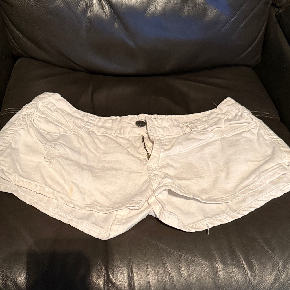 Rue21 White Low-Rise Denim Jean Shorts